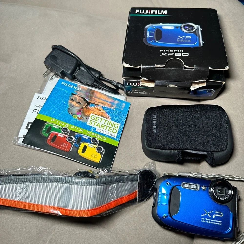 Fujifilm Finepix XP60 16.0MP 10X Waterproof Camera water vlog travel YouTube cam